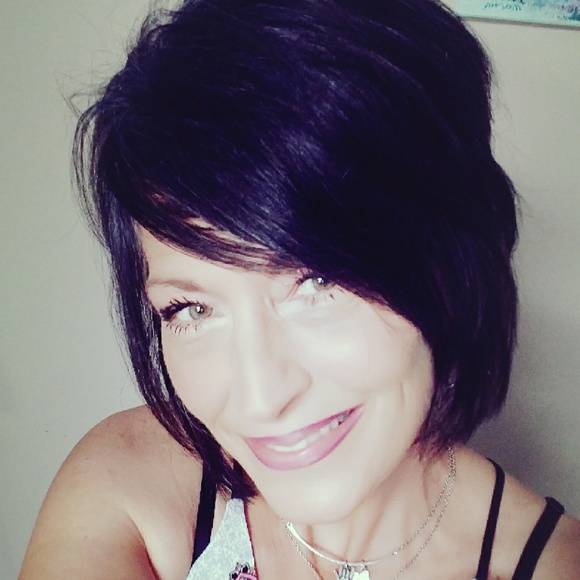 Meet your Posher, Danna - Picture 2 of 4